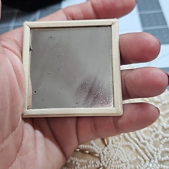 Vintage evening bag handmade from Bulgaria with mirror - Picture 7 of 12